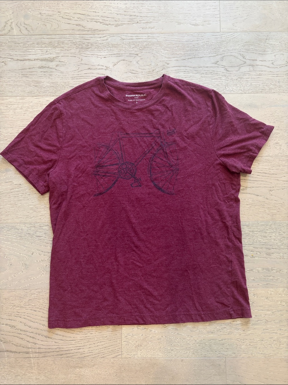 Banana Republic Men's Burgundy Short-Sleeve Bicycle Graphic Tee